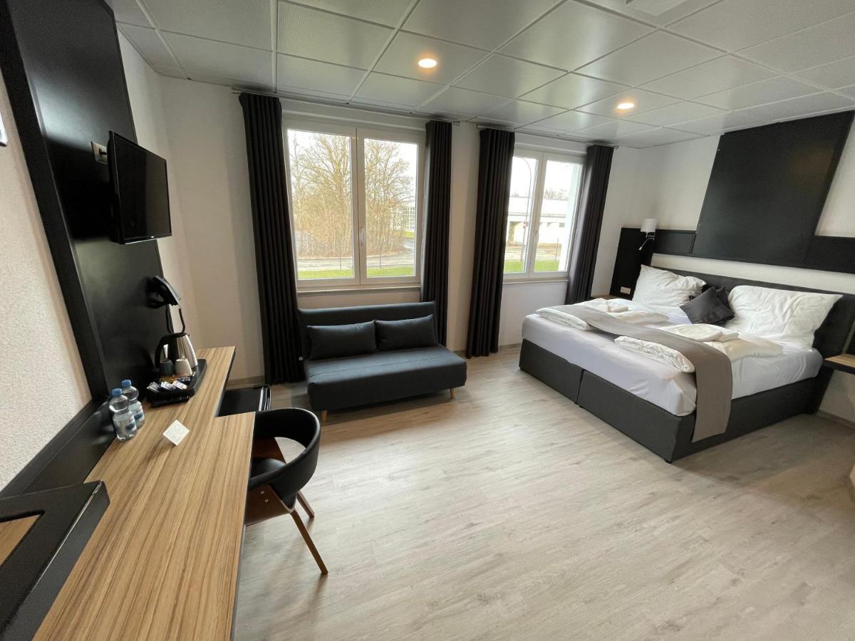 Yebs Hotel Günzburg Екстериор снимка