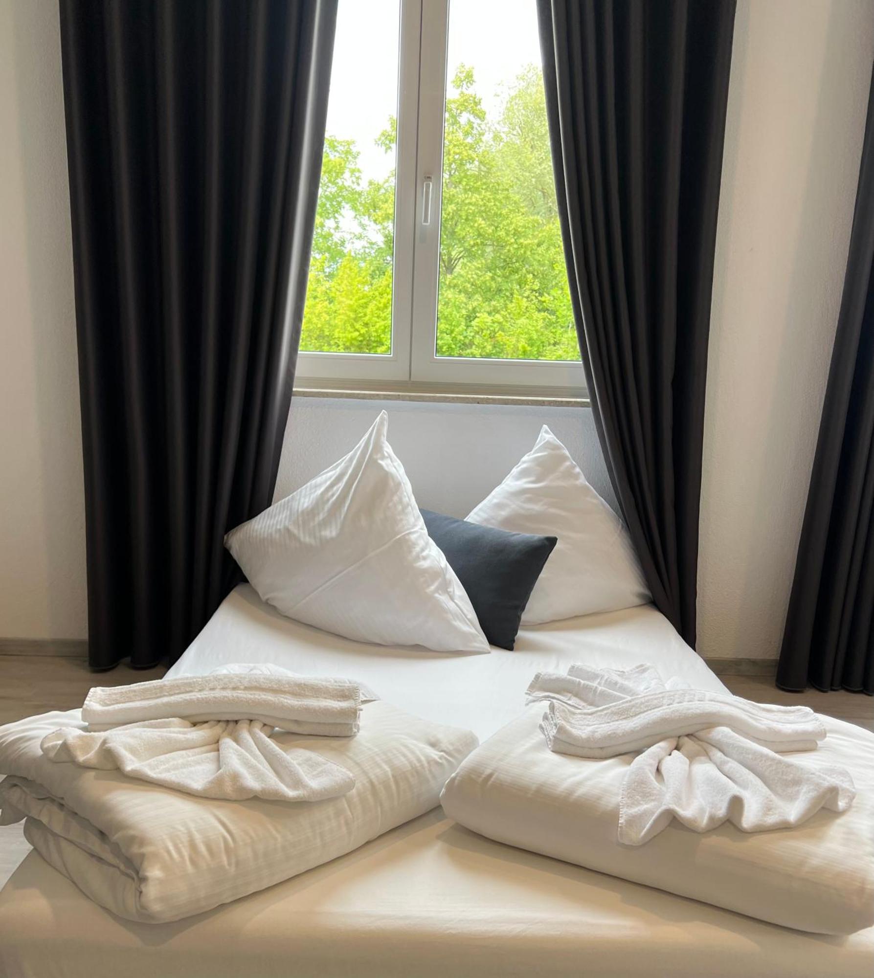 Yebs Hotel Günzburg Екстериор снимка